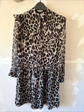 EUC Burberry Saline Leopard Print Button-Front Ruffle Dress size 4